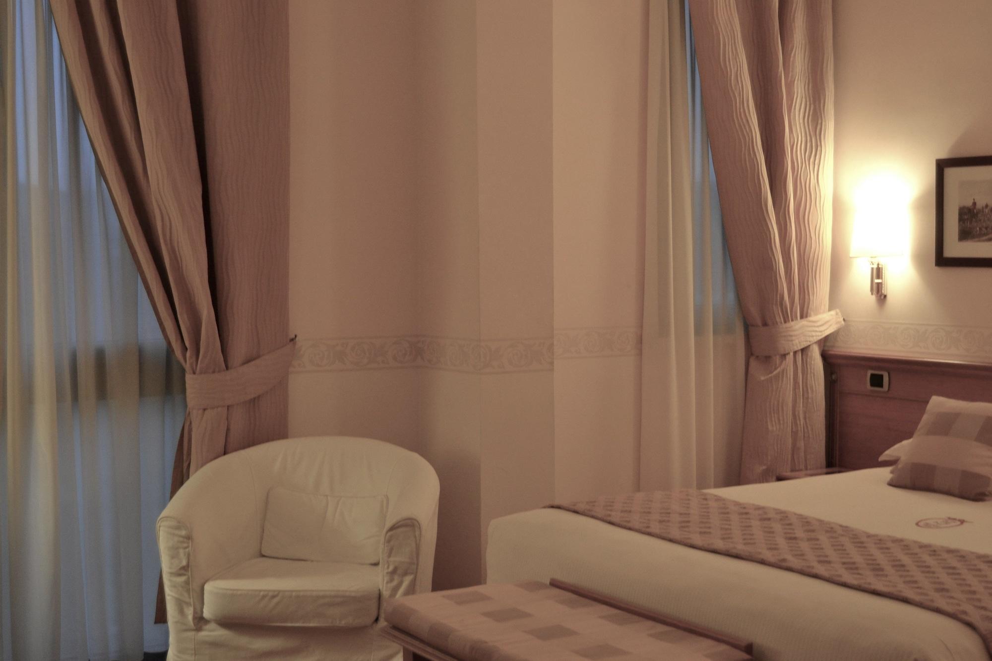Seccy Hotel Boutique Art & Museum Fiumicino Kültér fotó