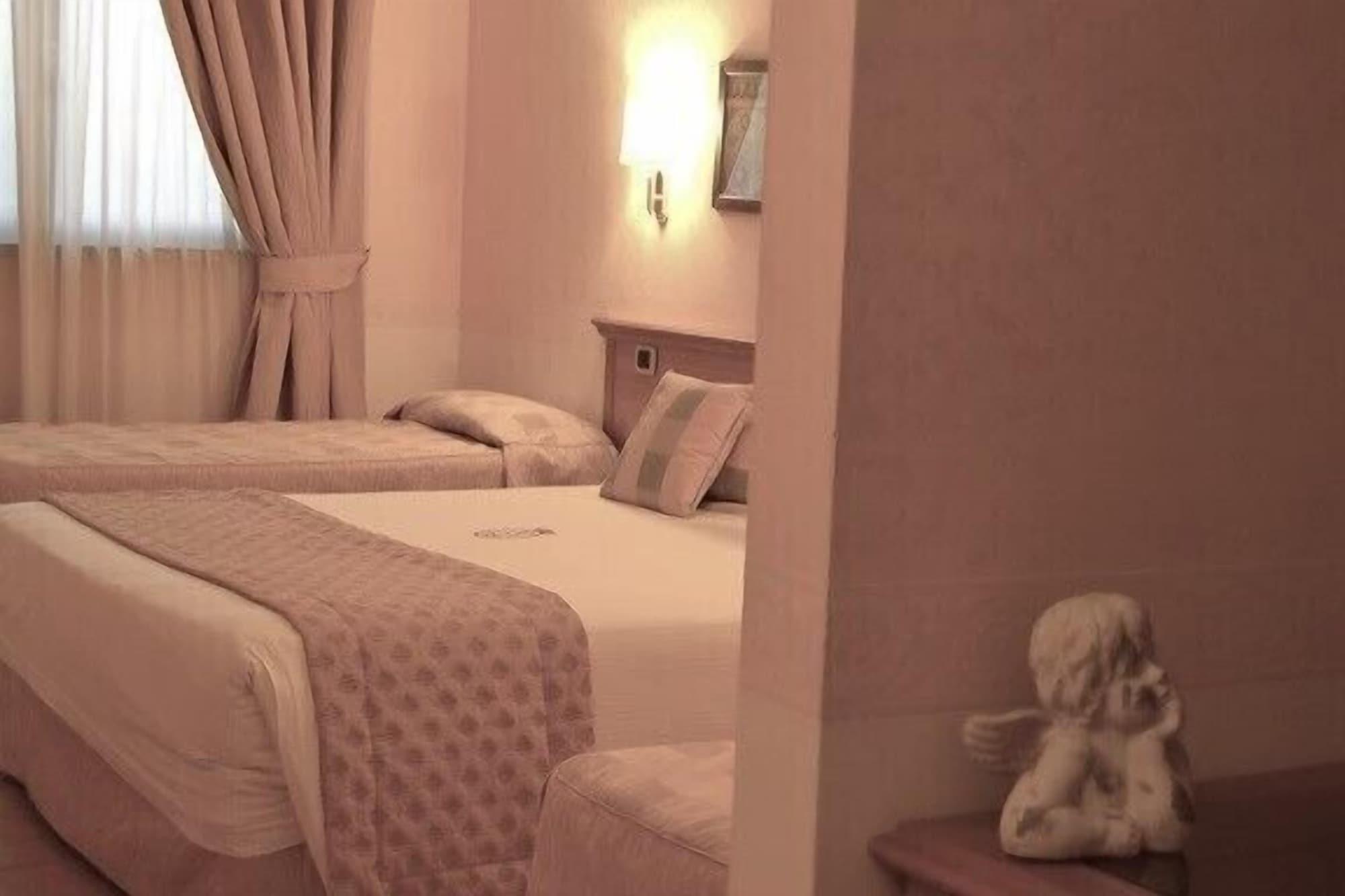 Seccy Hotel Boutique Art & Museum Fiumicino Kültér fotó