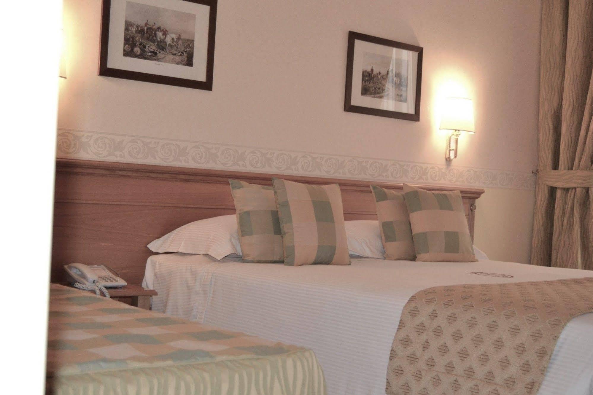 Seccy Hotel Boutique Art & Museum Fiumicino Kültér fotó