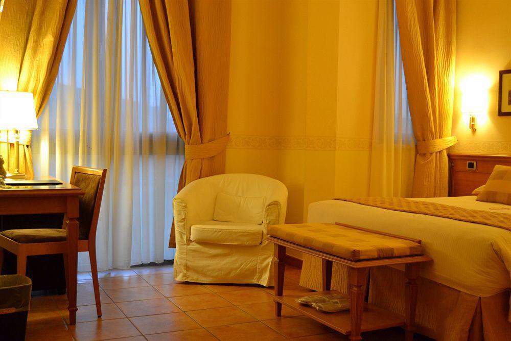 Seccy Hotel Boutique Art & Museum Fiumicino Kültér fotó